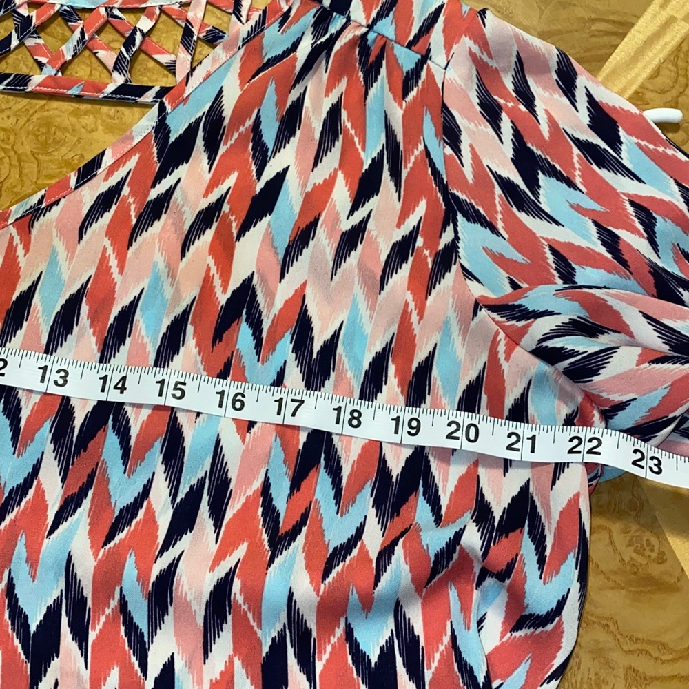 by & by Multicolor Chevron Blouse - Picture 10 of 12